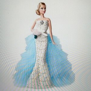 Barbie Oscar De La Renta doll